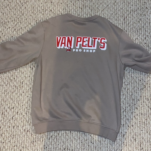 Brown, Hockey Peanuts crew neck size Large - Picture 4 of 4